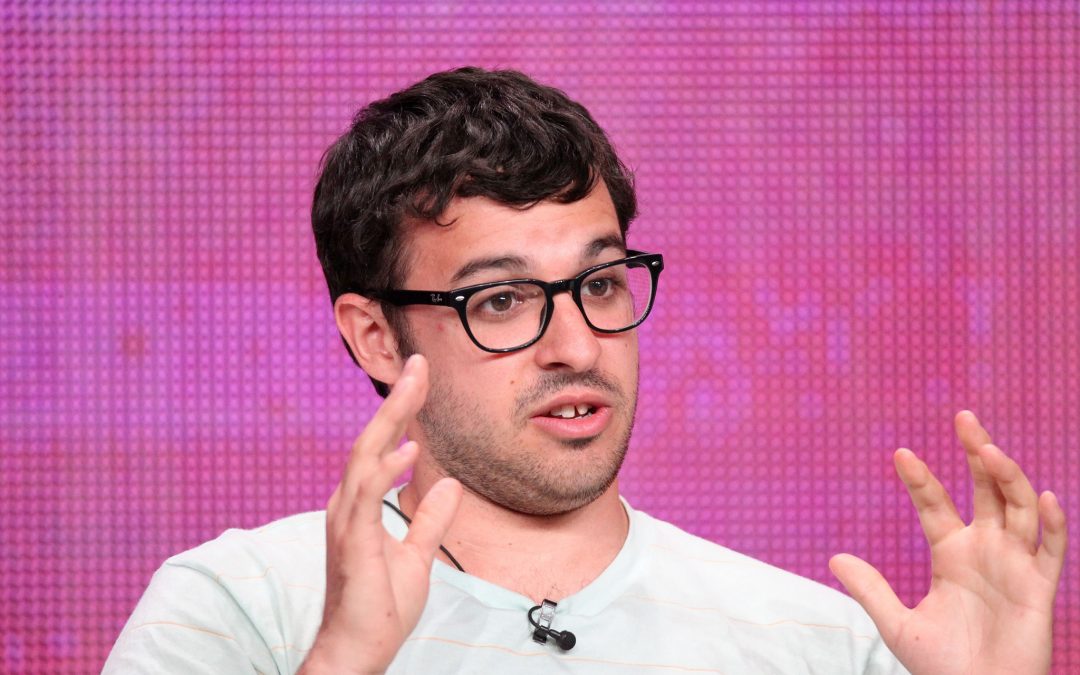 Star Simon Bird to Direct ‘Days of the Bagnold Summer’