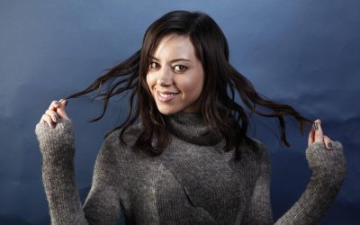 Aubrey Plaza Loses Her Mind!