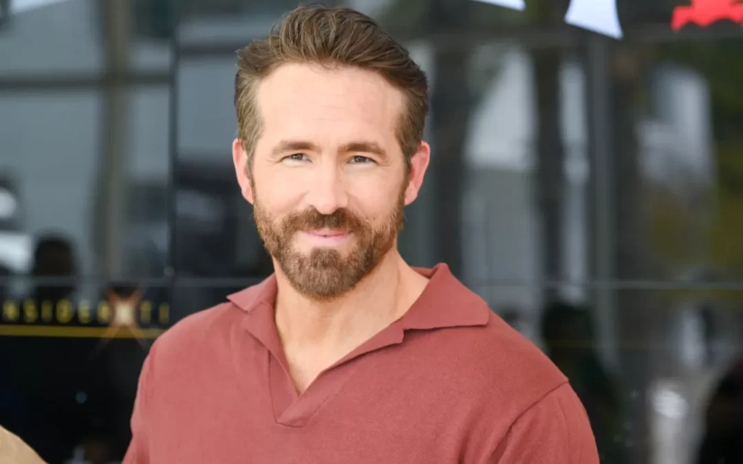 Ryan Reynolds Says “I Let Go of Getting Paid” on “Deadpool” and “Took the Little Salary I Had Left” to Pay for the Screenwriters to Be on Set